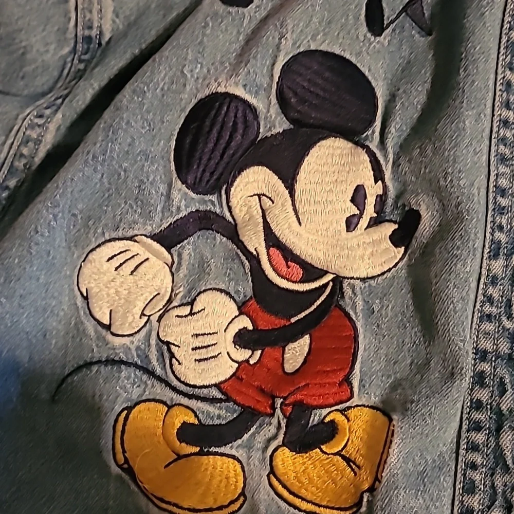 Disney long sleeve denim Mickey & Minnie Mouse Shirt Size L - Picture 3 of 4